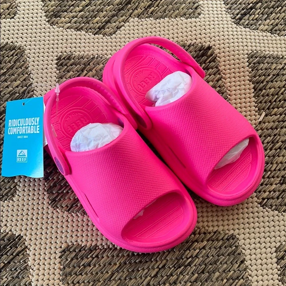 Reef Pink Sandals Vibrant Slip-On Comfort